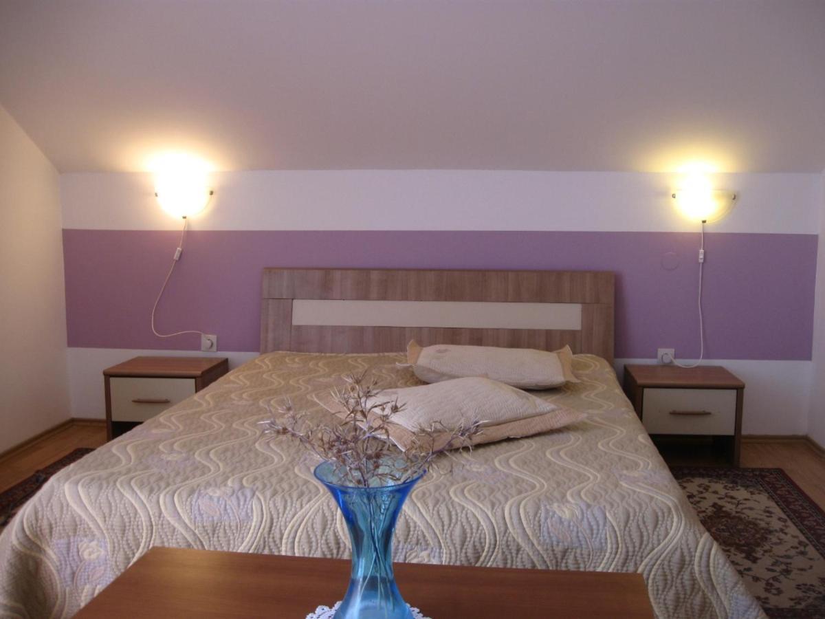 Madam Svetlana Bed and Breakfast Τίβατ Εξωτερικό φωτογραφία