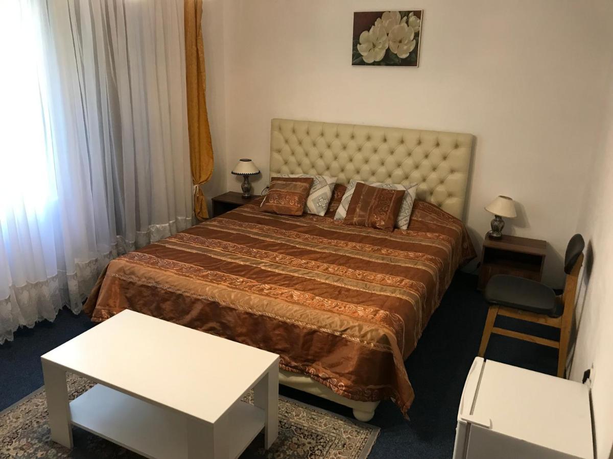 Madam Svetlana Bed and Breakfast Τίβατ Εξωτερικό φωτογραφία