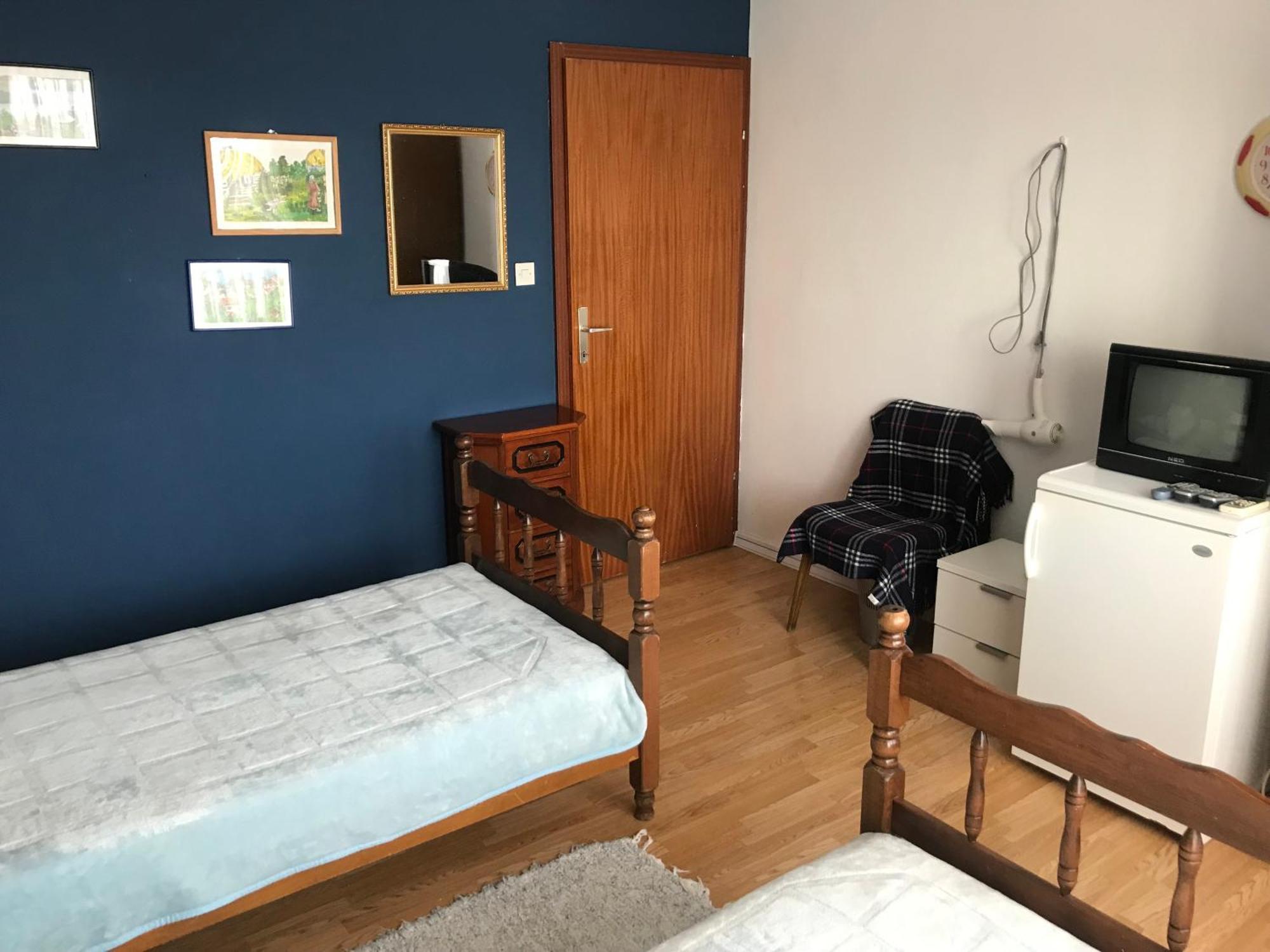 Madam Svetlana Bed and Breakfast Τίβατ Δωμάτιο φωτογραφία